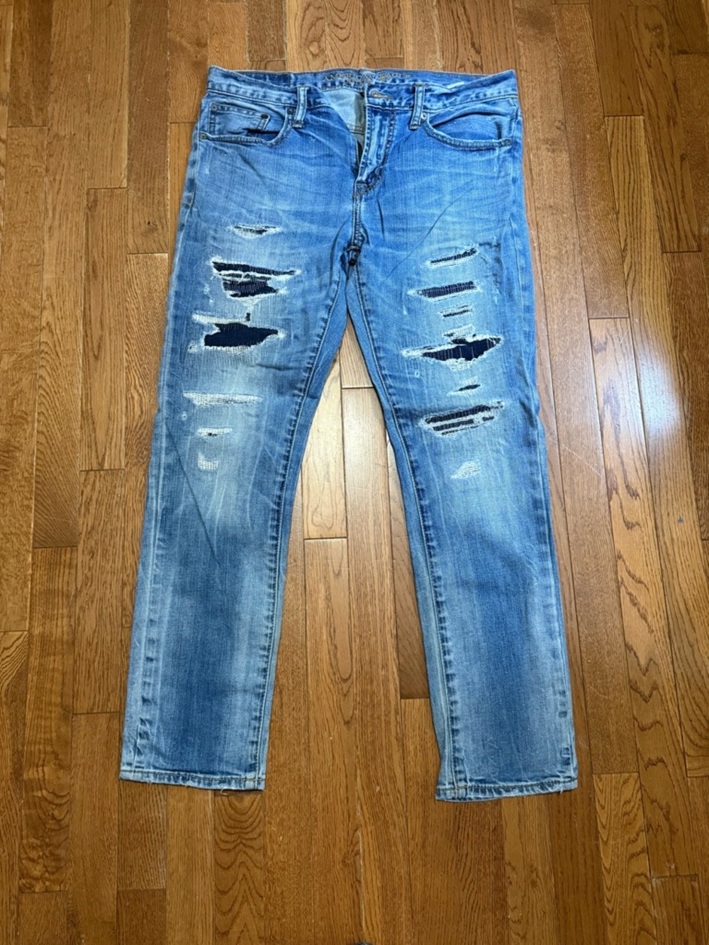 American Eagle Outfitters Light Blue Distressed Slim Straight Jeans